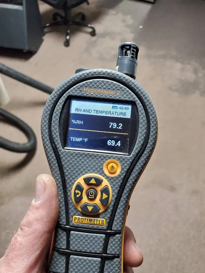 Moisture meter humidity assessment for Fire & Smoke Damage Restoration in Green Oak